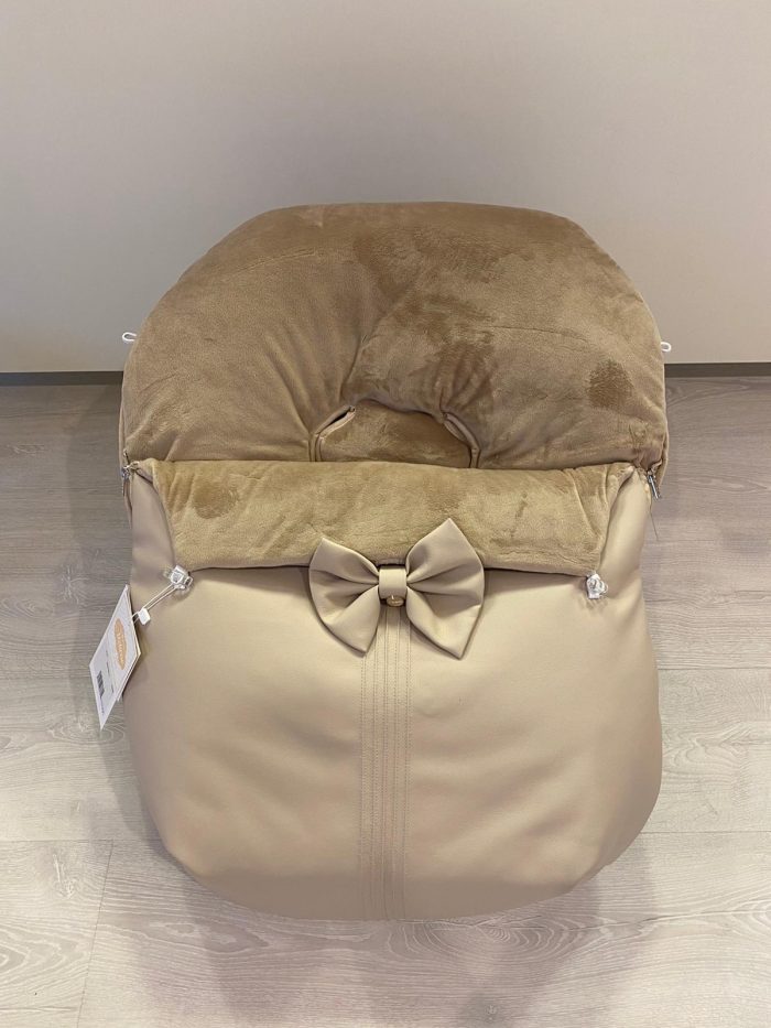 Uzturre maxicosi zak met strik beige