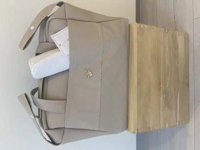 Uzturre luiertas met gestikt detail beige