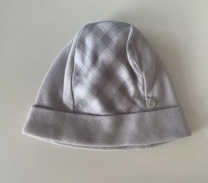 Purete du bebe mutsje met ruit 272 grijs